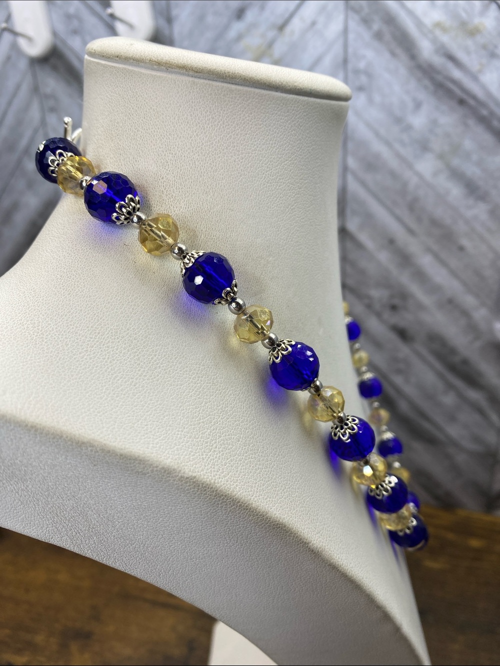 Royal Blue and Champagne Glass necklace silver accent Aprilsplace 20 inch - Picture 3 of 8